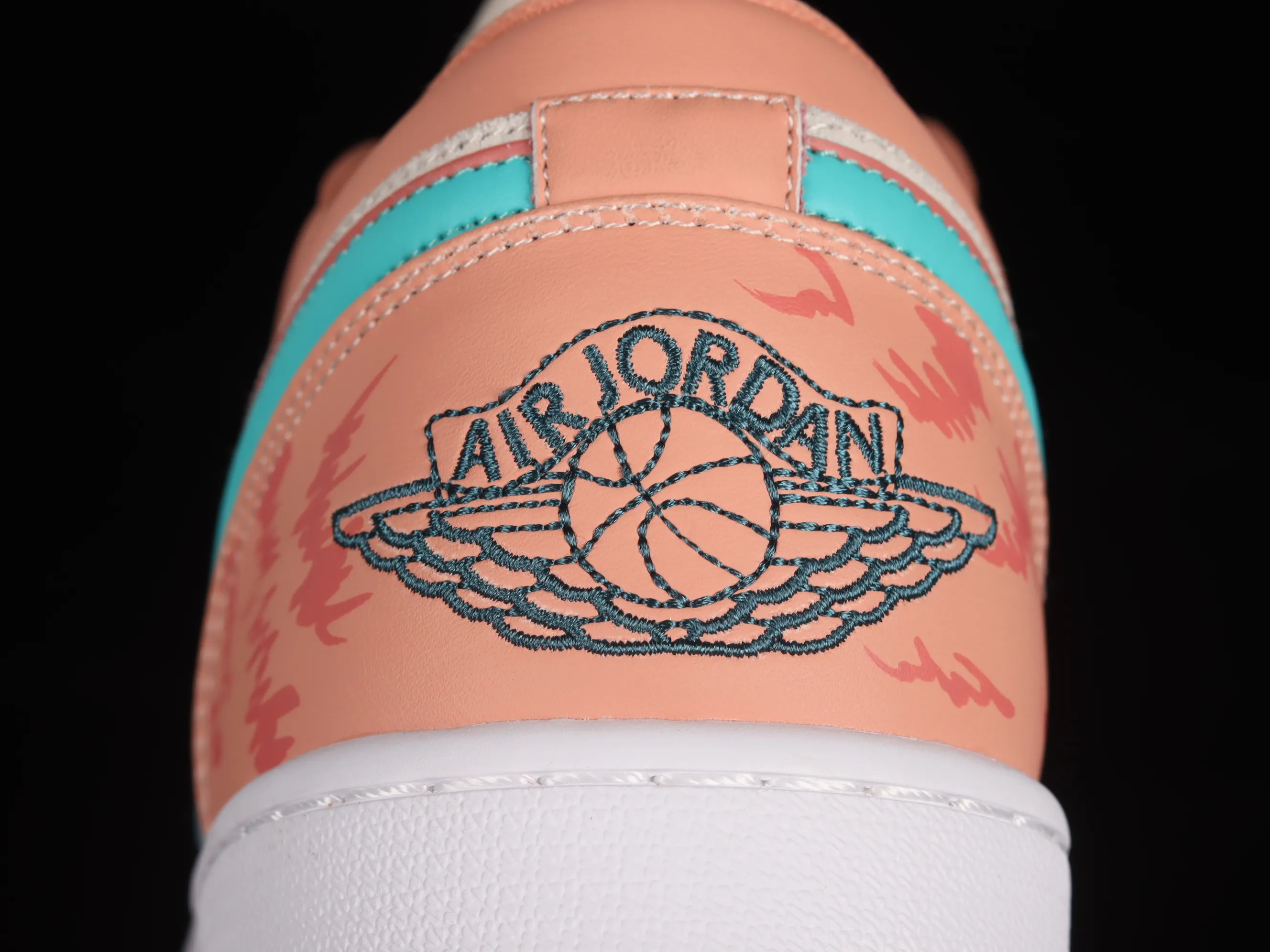 All categories Air Jordan Jordan series basketball shoes Air Jordan 1 Low Air Jordan 1 Low AJ1 Joe 1 pink low-top basketball shoes DC0774-800